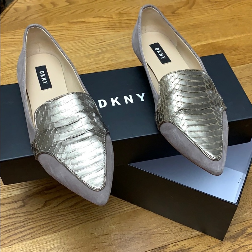 DKNY  Dara Moc Flats Sz 6.5